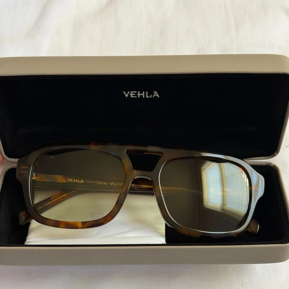 VEHLA stylish sunglasses